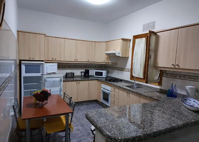 Апартаменти Casa Mari Carmen *